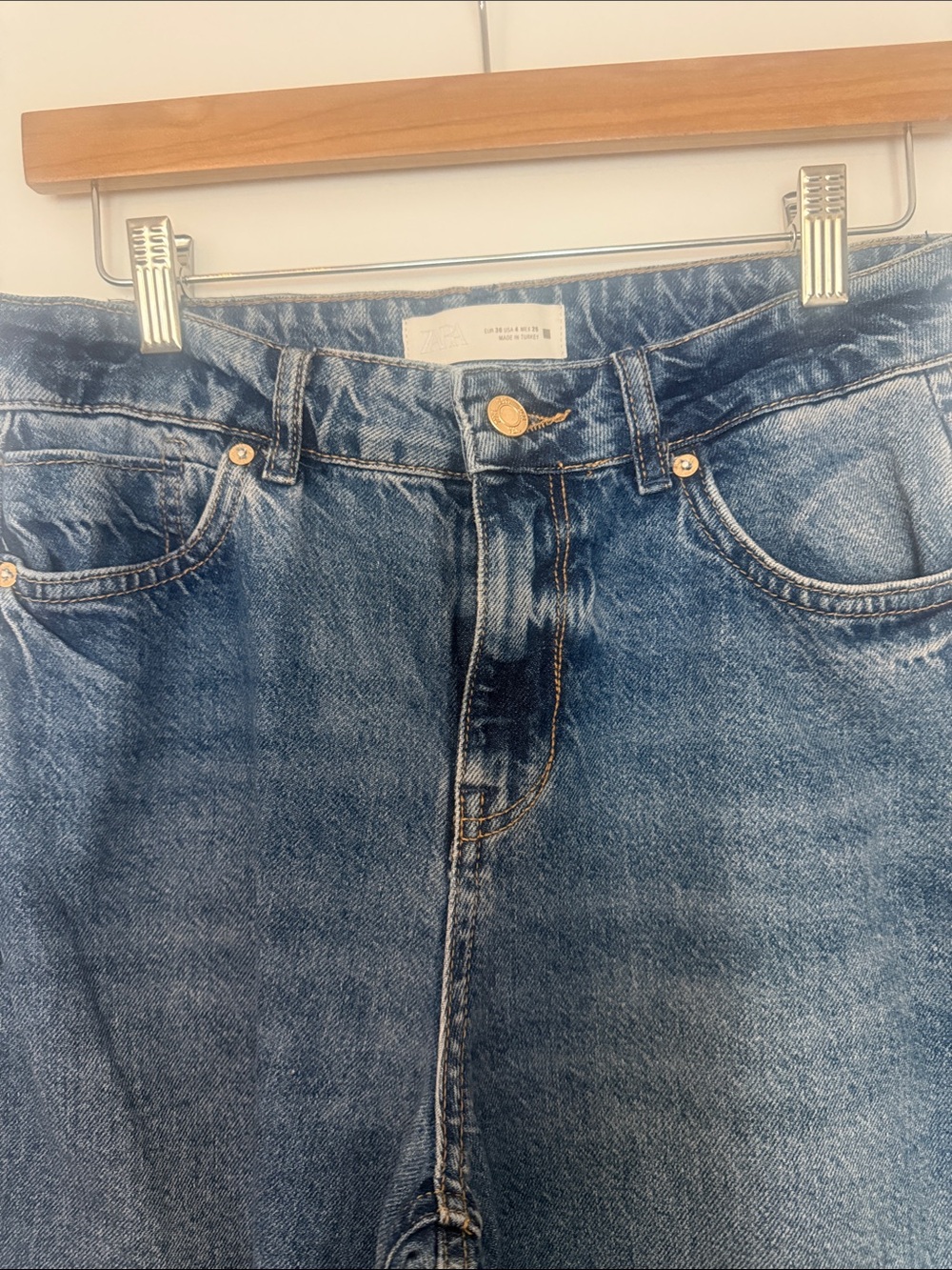 Zara Women's High-Rise Vintage Blue Denim Jeans